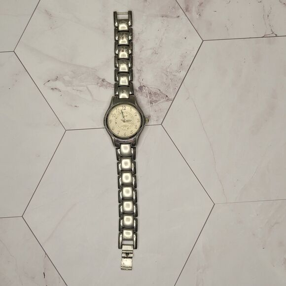 B.U.M. Equipment vintage 1990s crystal 686 stainless steel quartz womens watch - Picture 3 of 10